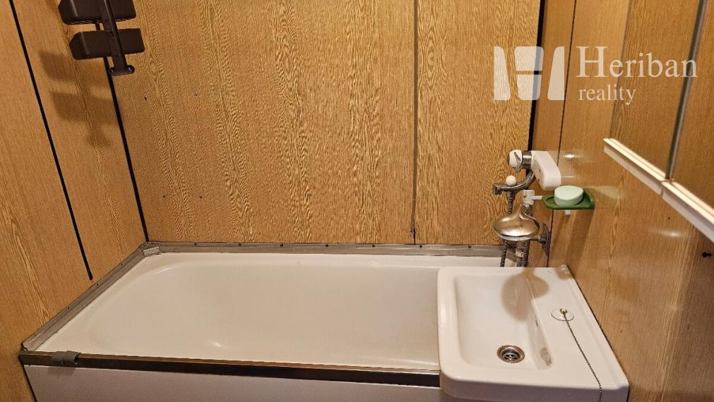 veľký 2-izb.byt s logiou, 58m2, 4,p/8, Kurská ul, KE-Furča