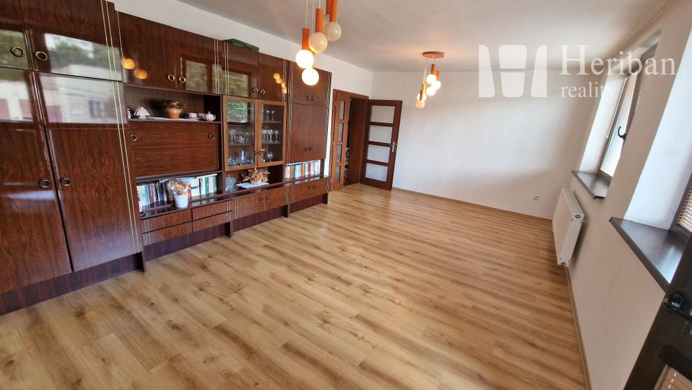 5-izb.rodinný dom s 7,6 ár.pozemkom, obec Nižná Hutka