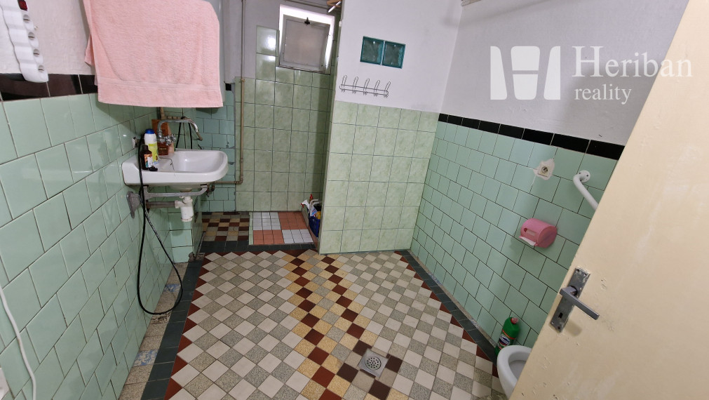 PREDANÉ: Rodinný dom, 9,9á pozemok, Vyšný Klátov, Košice-okolie