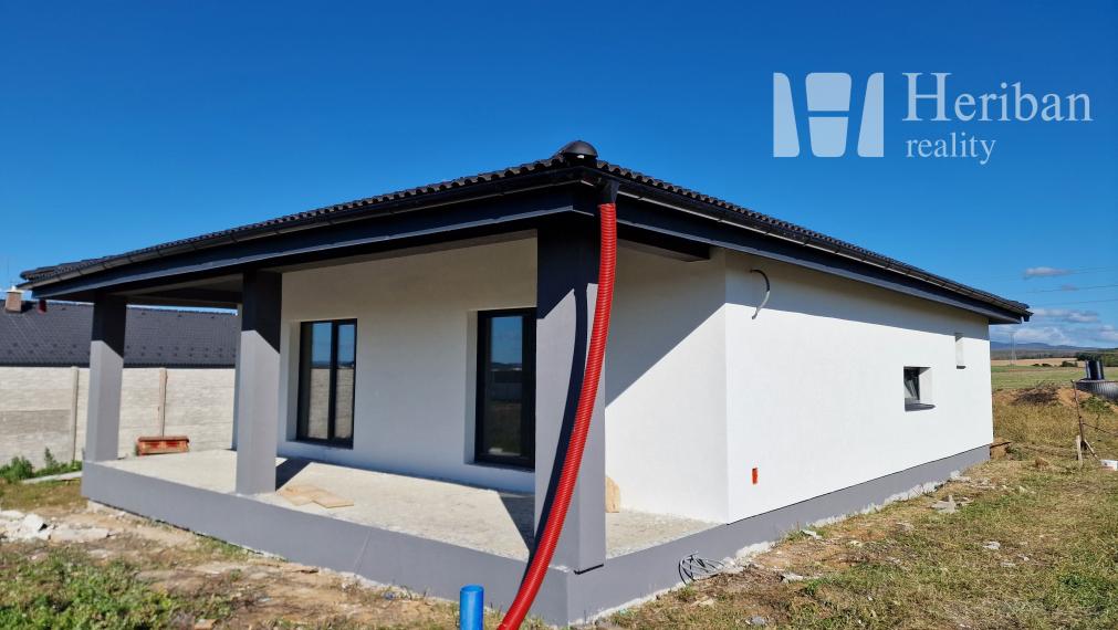 NOVOSTAVBA, 4-izb.rodinný dom s 5,4ár.pozemkom, obec Cestice, KE-Okolie