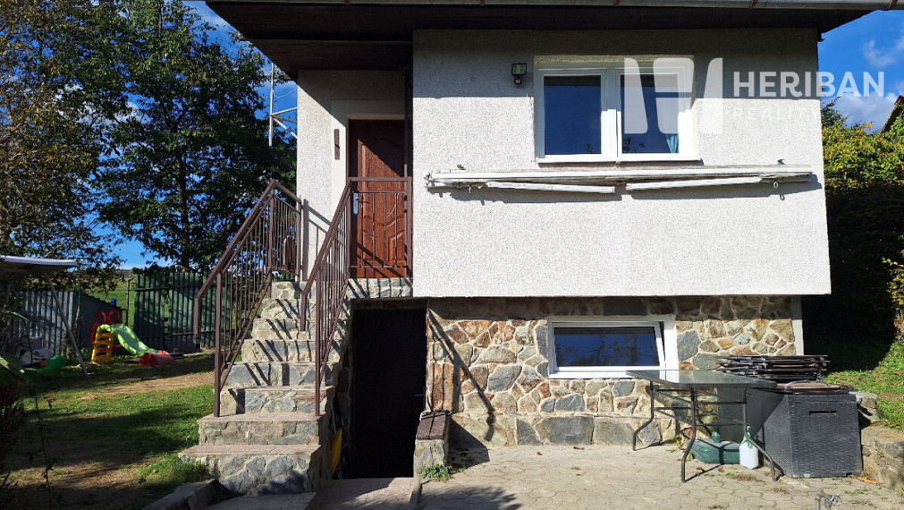 Celoročne obývateľná chata + 4,9 ár. pozemok, Nižný Klátov