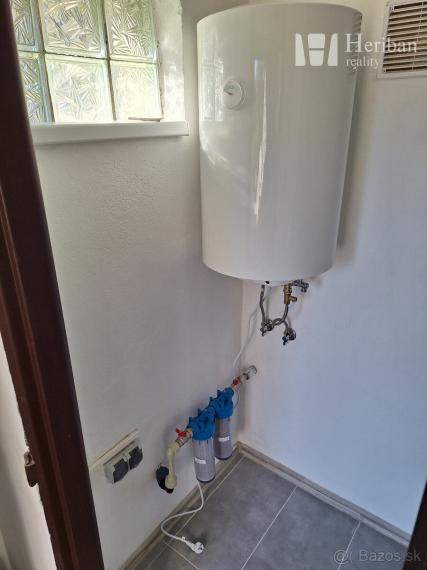 Celoročne obývateľná chata + 4,9 ár. pozemok, Nižný Klátov