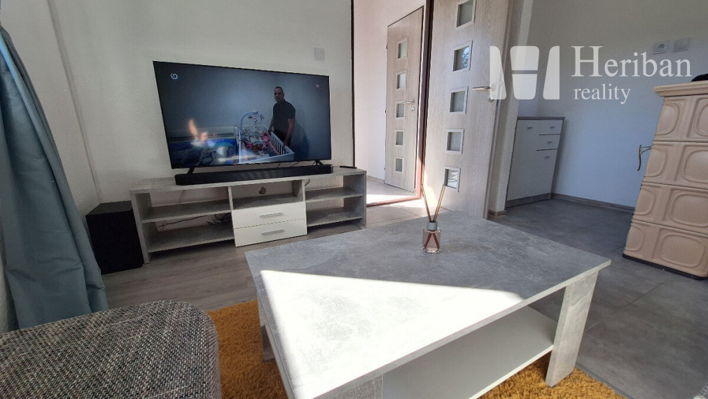 Celoročne obývateľná chata + 4,9 ár. pozemok, Nižný Klátov