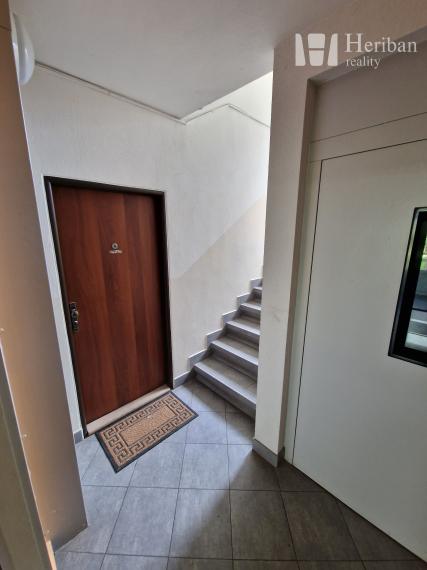 1-izb.byt, 36m2, zrekonštruovaný, Muškátova ul, Západ-Terasa