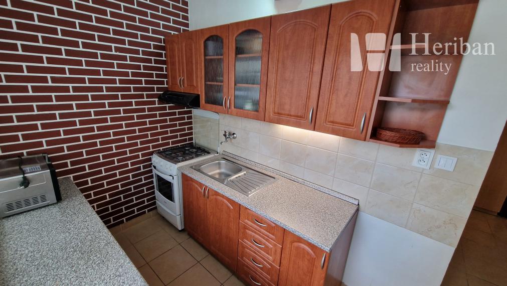 1-izb.byt, 36m2, zrekonštruovaný, Muškátova ul, Západ-Terasa