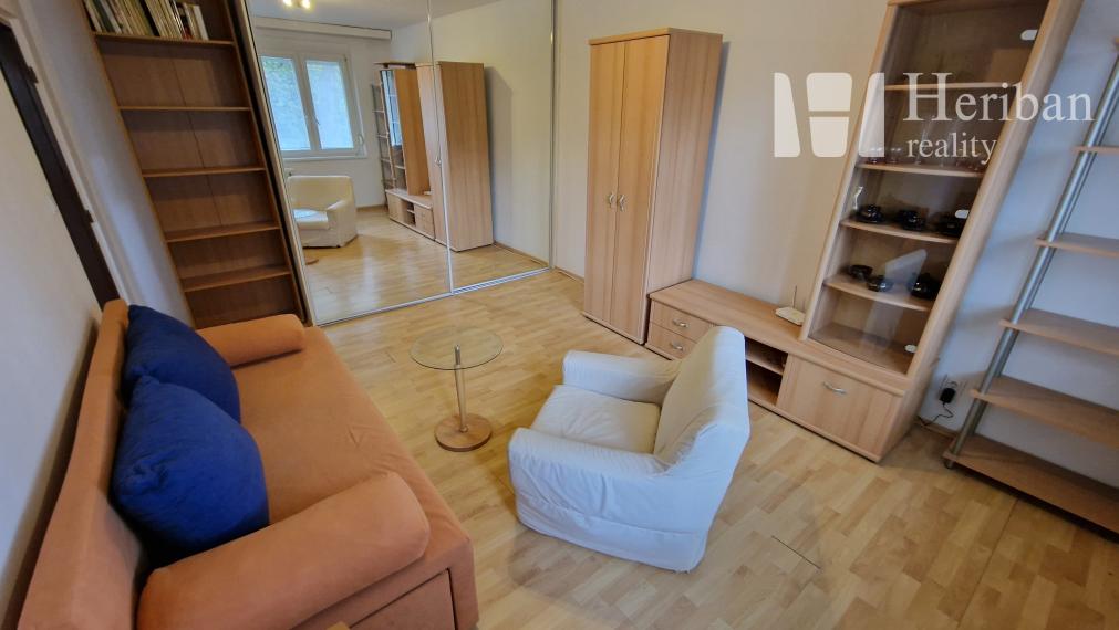 1-izb.byt, 36m2, zrekonštruovaný, Muškátova ul, Západ-Terasa