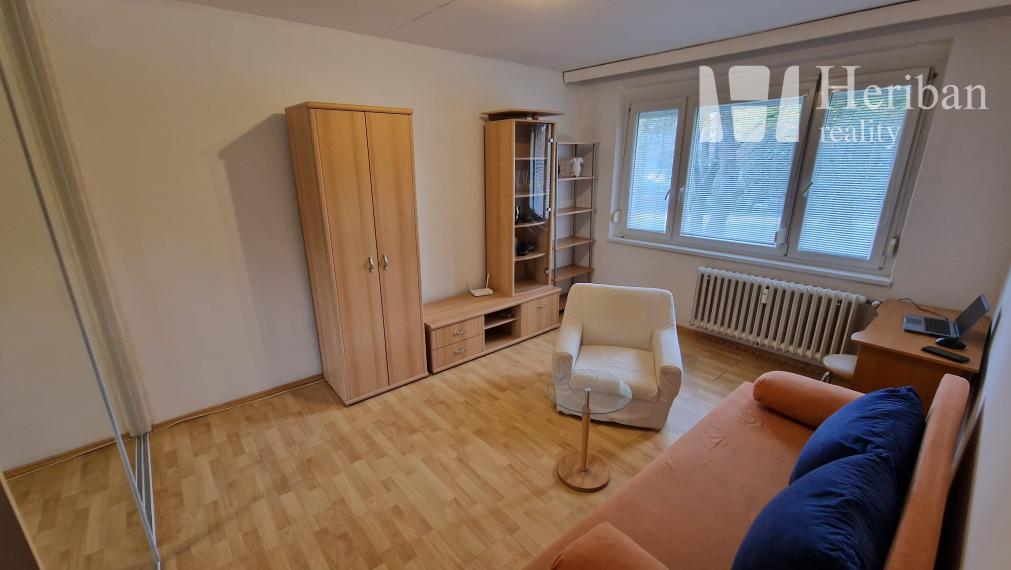 1-izb.byt, 36m2, zrekonštruovaný, Muškátova ul, Západ-Terasa