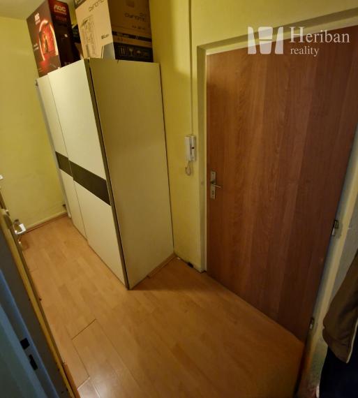 Na predaj:1-izb.byt, 28m2, 2.p/7, Nešporova ul, Západ-Terasa