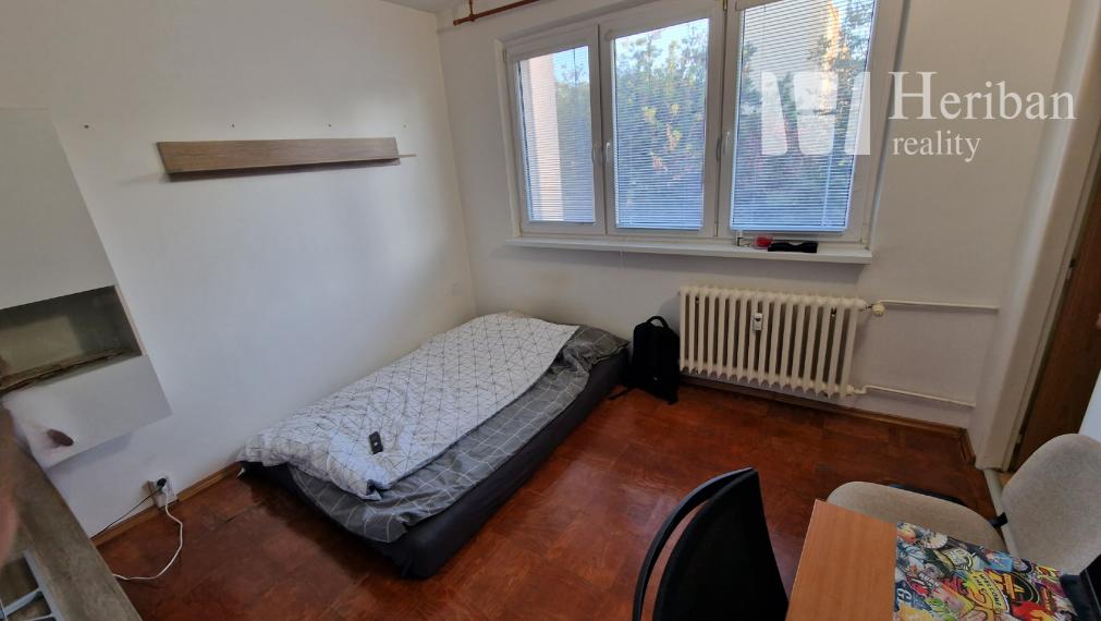 Na predaj:1-izb.byt, 28m2, 2.p/7, Nešporova ul, Západ-Terasa