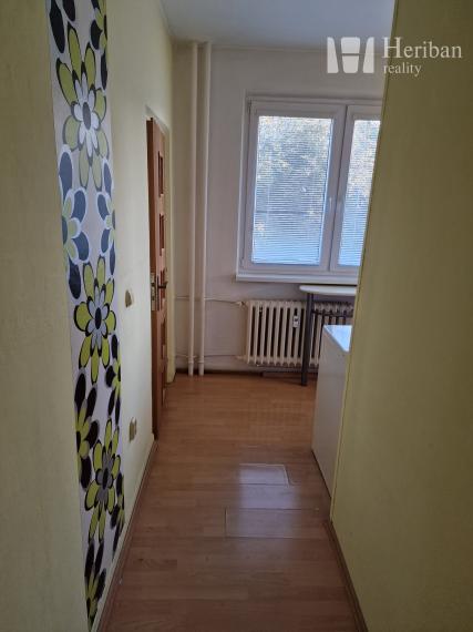 Na predaj:1-izb.byt, 28m2, 2.p/7, Nešporova ul, Západ-Terasa