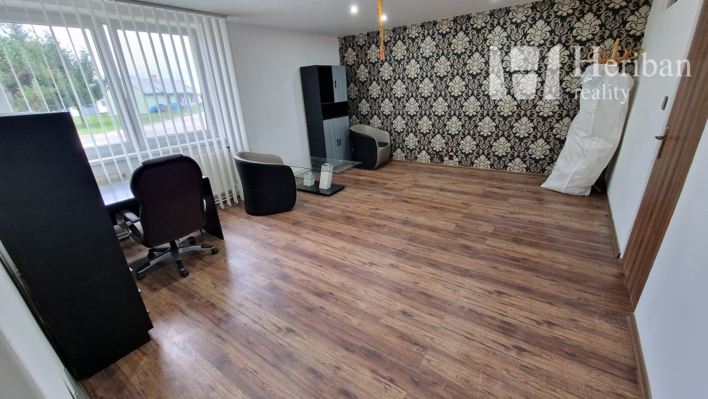 Admin.budovy + sklady, 65 ár.pozemok, k.ú. Mokrance/Moldava nad Bodvou