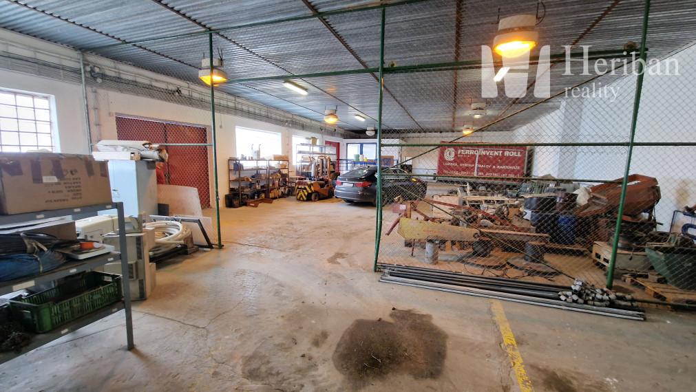 Admin.budovy + sklady, 65 ár.pozemok, k.ú. Mokrance/Moldava nad Bodvou