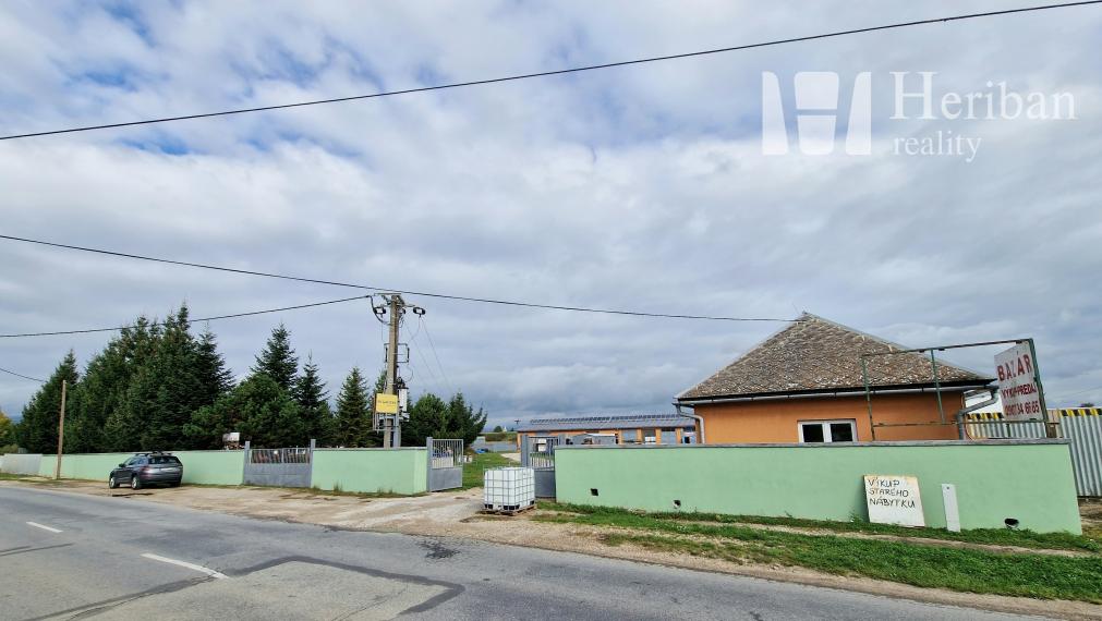 Admin.budovy + sklady, 65 ár.pozemok, k.ú. Mokrance/Moldava nad Bodvou