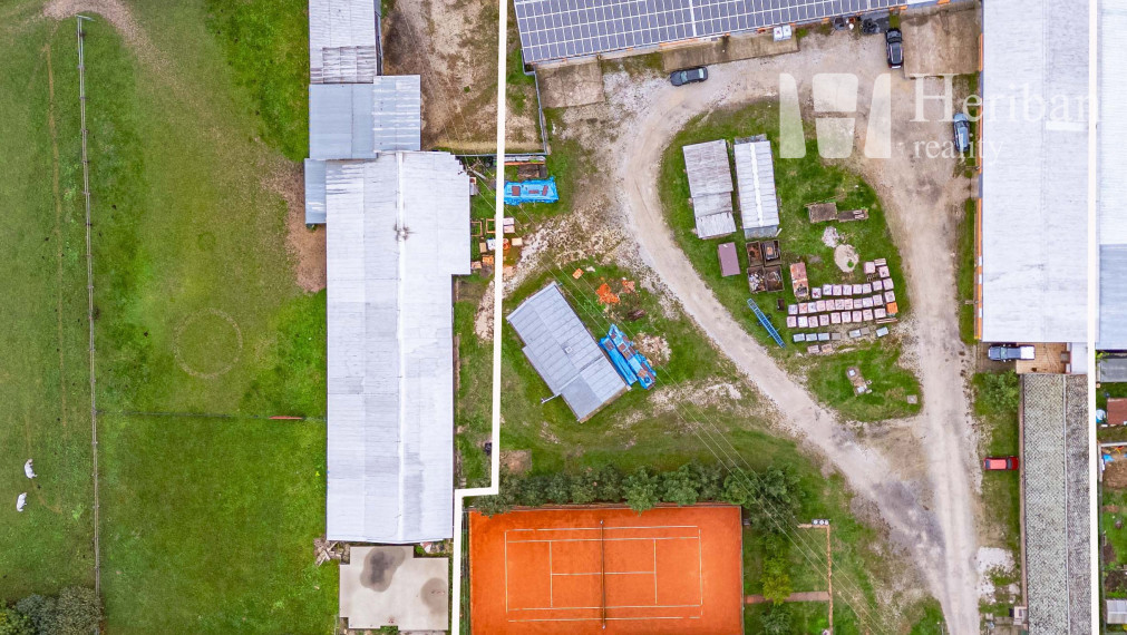 Admin.budovy + sklady, 65 ár.pozemok, k.ú. Mokrance/Moldava nad Bodvou