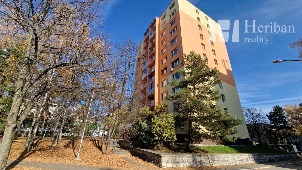 2-izb.byt, 50m2, 2.p/10, Orgovánová ul, Západ-Terasa