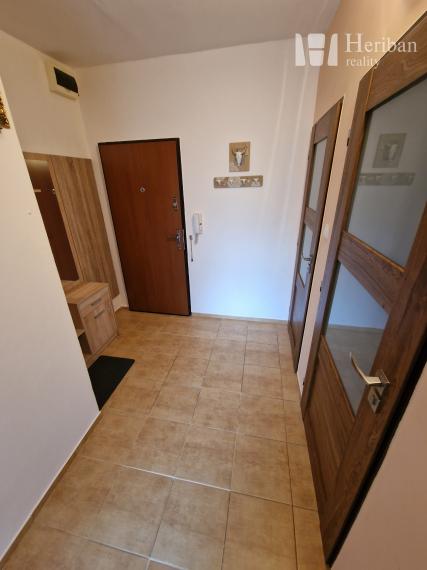 2-izb.byt, 50m2, 2.p/10, Orgovánová ul, Západ-Terasa