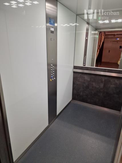 2-izb.byt, 50m2, 2.p/10, Orgovánová ul, Západ-Terasa