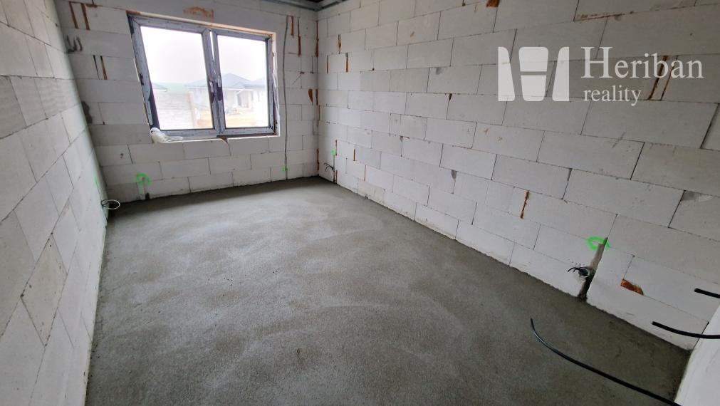 NOVOSTAVBA, 4-izb.rodinný dom s 5,4ár.pozemkom, obec Cestice, KE-Okolie