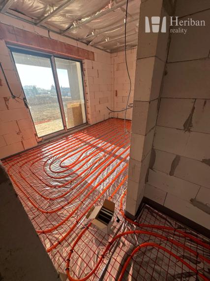 NOVOSTAVBA, 4-izb.rodinný dom s 5,4ár.pozemkom, obec Cestice, KE-Okolie