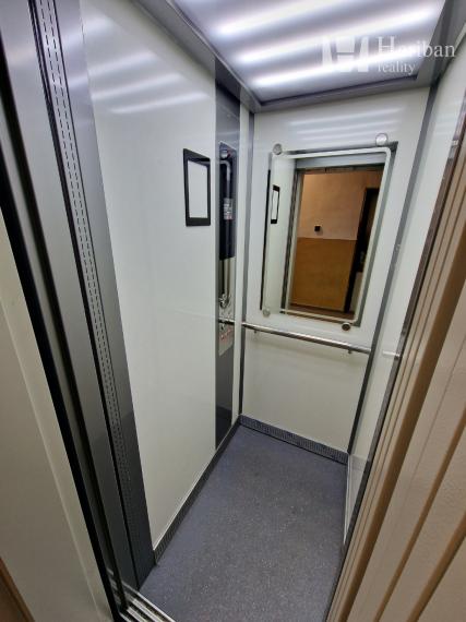 1 izb.byt s logiou,42m2,rek. a zariadený,Maurerova ul, Furča