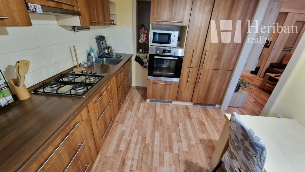 1 izb.byt s logiou,42m2,rek. a zariadený,Maurerova ul, Furča