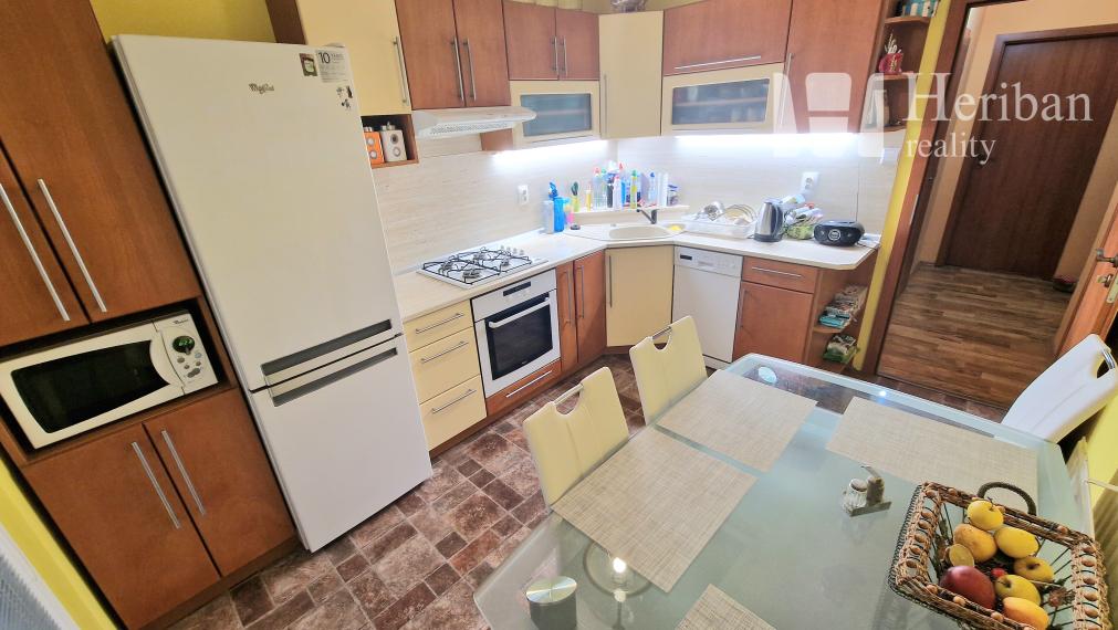 3-izb.byt s logiou,70m2, rekonštr.,Čordákova ul, KE-časť KVP