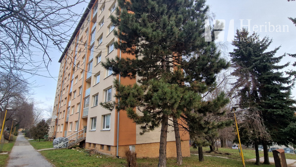 veľký 4-izb byt s logiou, 79m2, Turgnenevova ul, KE-Juh