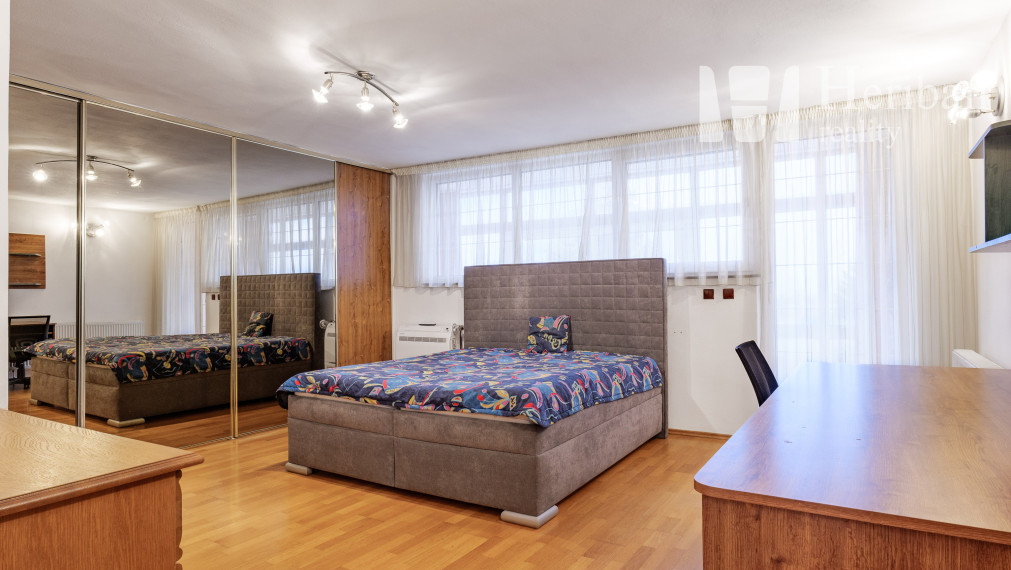 4-izb.rodinný dom s 6,2 ár.pozemkom, Diamantová ul, Ke-Západ