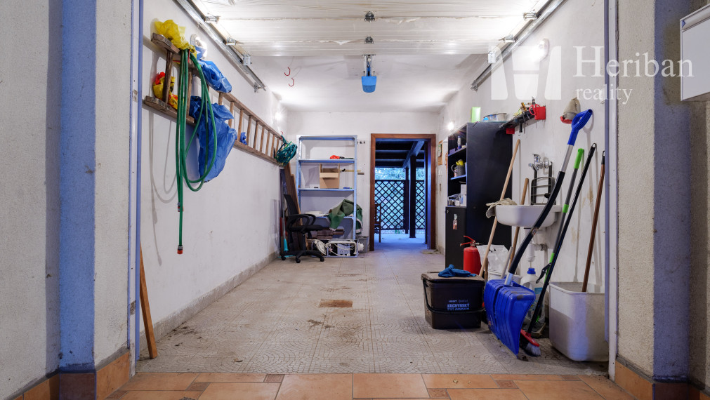 4-izb.rodinný dom s 6,2 ár.pozemkom, Diamantová ul, Ke-Západ