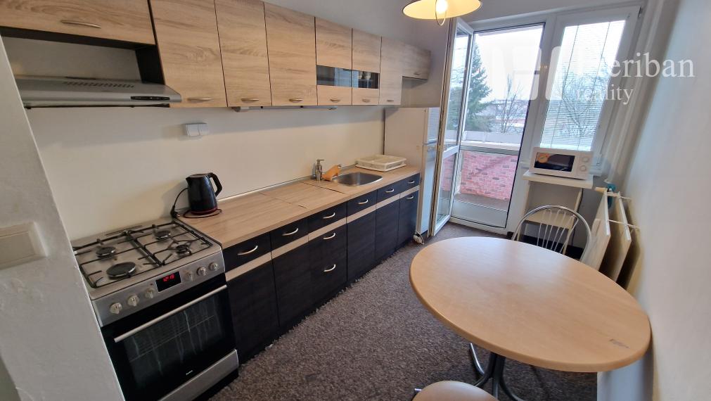 Na predaj: 2-izb.byt s logiou, 51m2, Drábova ul, KE-časť KVP