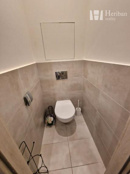 2-izb.byt, 50m2, rekonštr., Čiernomorská ul, KE-Nad Jazerom