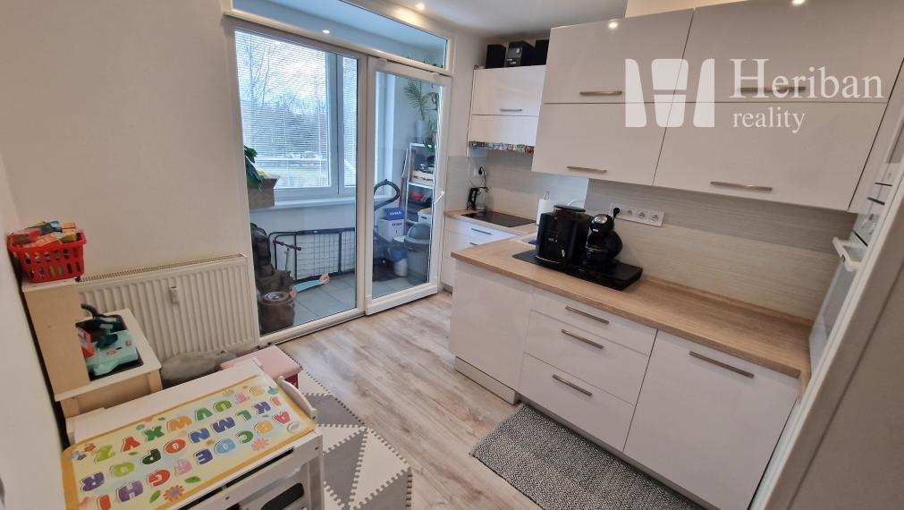 2-izb.byt, 50m2, rekonštr., Čiernomorská ul, KE-Nad Jazerom