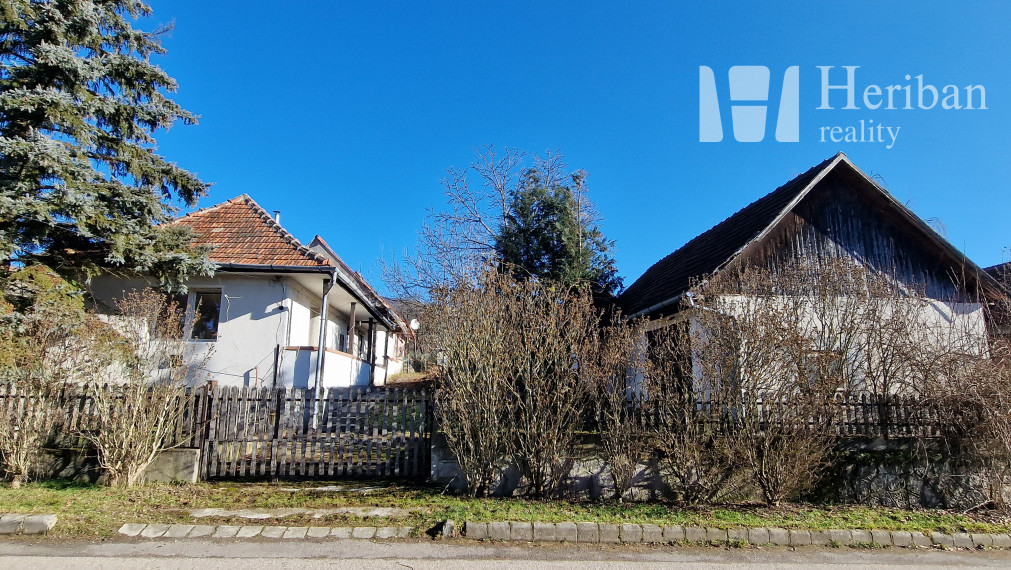 rodinný dom s 6,2ár.pozemkom, obec Hollóháza, Maďarsko