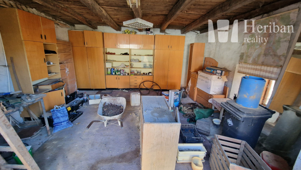 rodinný dom s 6,2ár.pozemkom, obec Hollóháza, Maďarsko