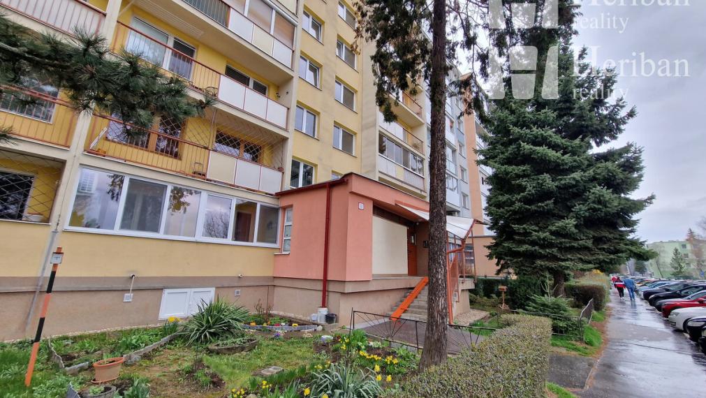 1,5 izb.byt, 41m2, rekonšt., zariadený, Kežmarská ul, Terasa