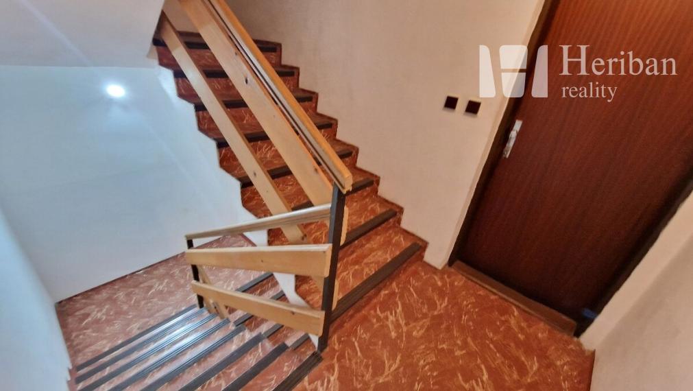 Na prenájom: 3 izb.byt, 84m2, Kremnická ul, Západ-Terasa