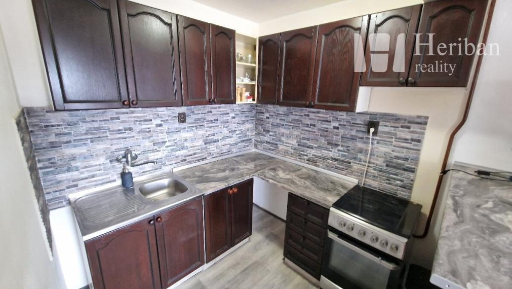 Na prenájom: 3 izb.byt, 84m2, Kremnická ul, Západ-Terasa