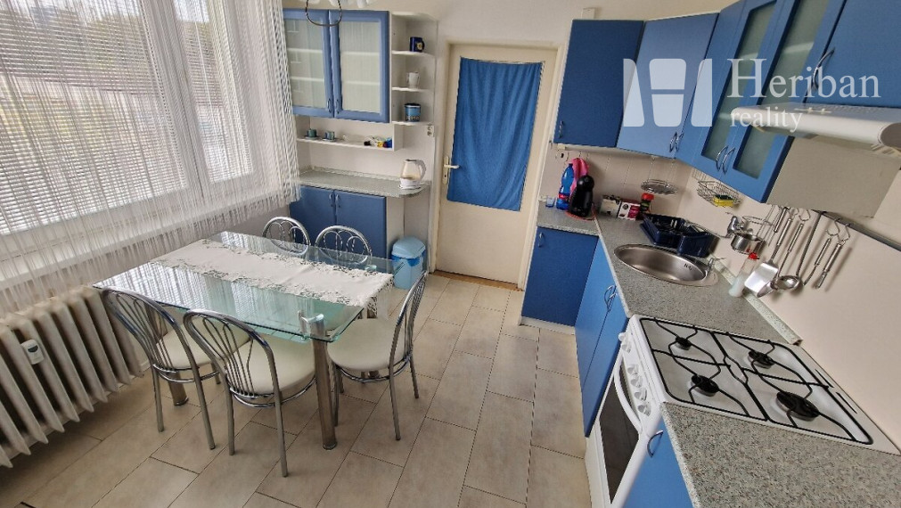 3 izb.byt s logiou, 67m2,zariadený, Karpatská ul,Staré Mesto