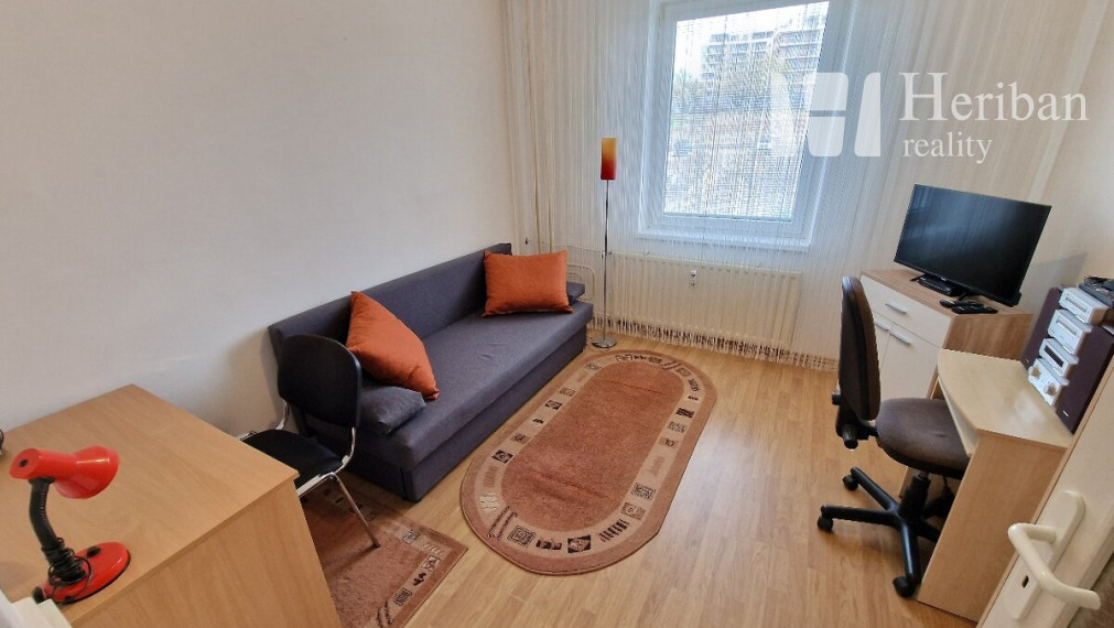 3 izb.byt s logiou, 67m2,zariadený, Karpatská ul,Staré Mesto