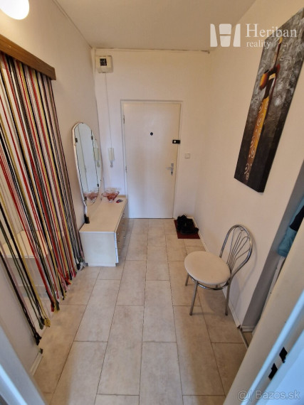 3 izb.byt s logiou, 67m2,zariadený, Karpatská ul,Staré Mesto