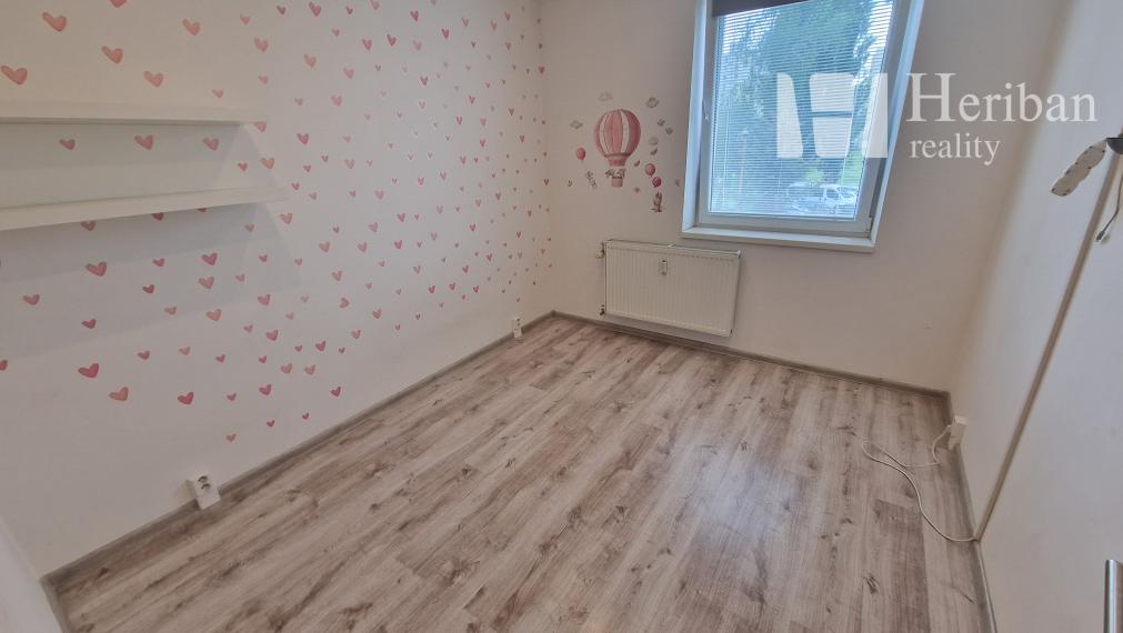 2 izb.byt, 50m2, zariadený, Čiernomorská ul, KE-Nad Jazerom