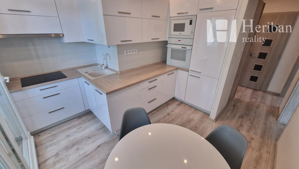 2 izb.byt, 50m2, zariadený, Čiernomorská ul, KE-Nad Jazerom