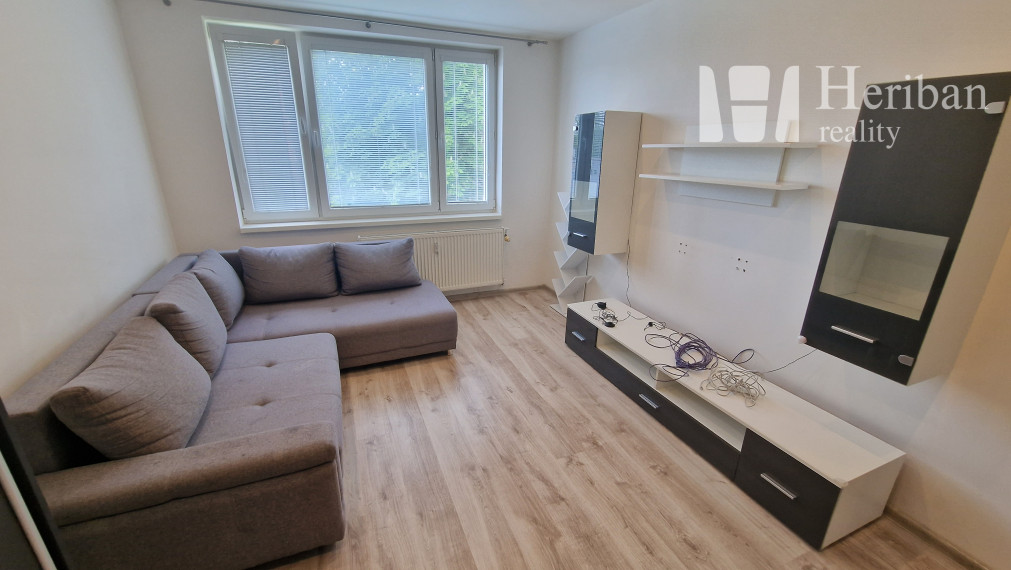 2 izb.byt, 50m2, zariadený, Čiernomorská ul, KE-Nad Jazerom