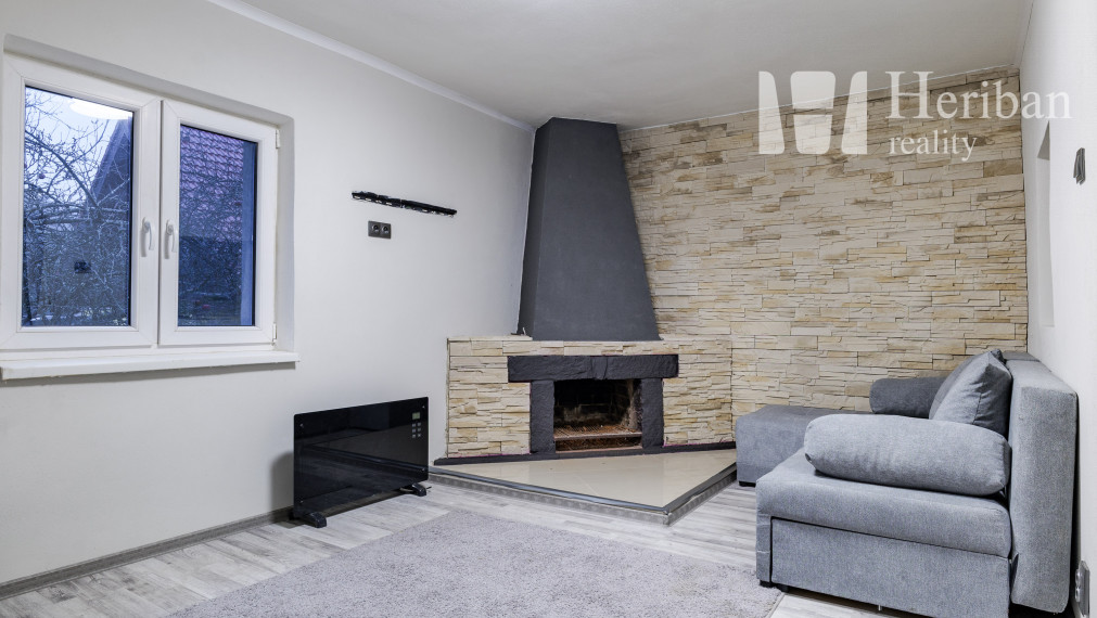 PREDAJ ZNÍŽENÁ CENA - Murovaná chata, 2,4 ár.  Myslava Maša