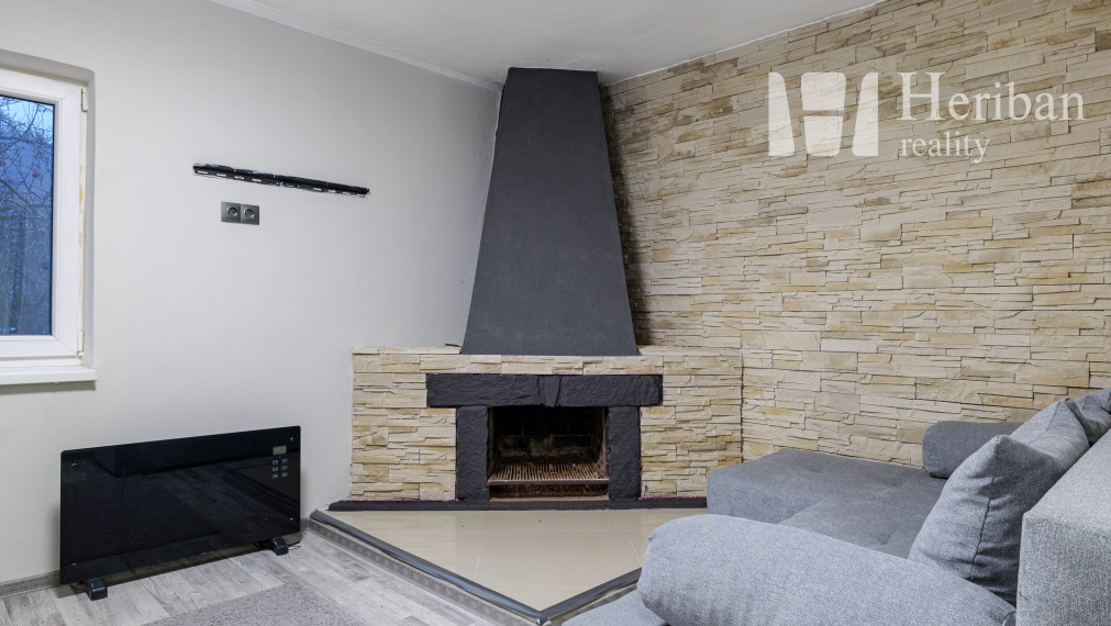 PREDAJ ZNÍŽENÁ CENA - Murovaná chata, 2,4 ár.  Myslava Maša