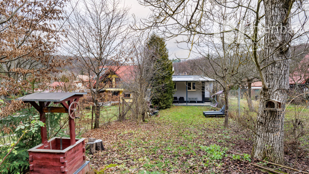 PREDAJ ZNÍŽENÁ CENA - Murovaná chata, 2,4 ár.  Myslava Maša