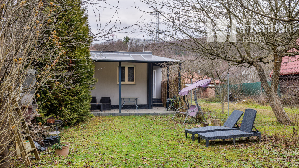 PREDAJ ZNÍŽENÁ CENA - Murovaná chata, 2,4 ár.  Myslava Maša