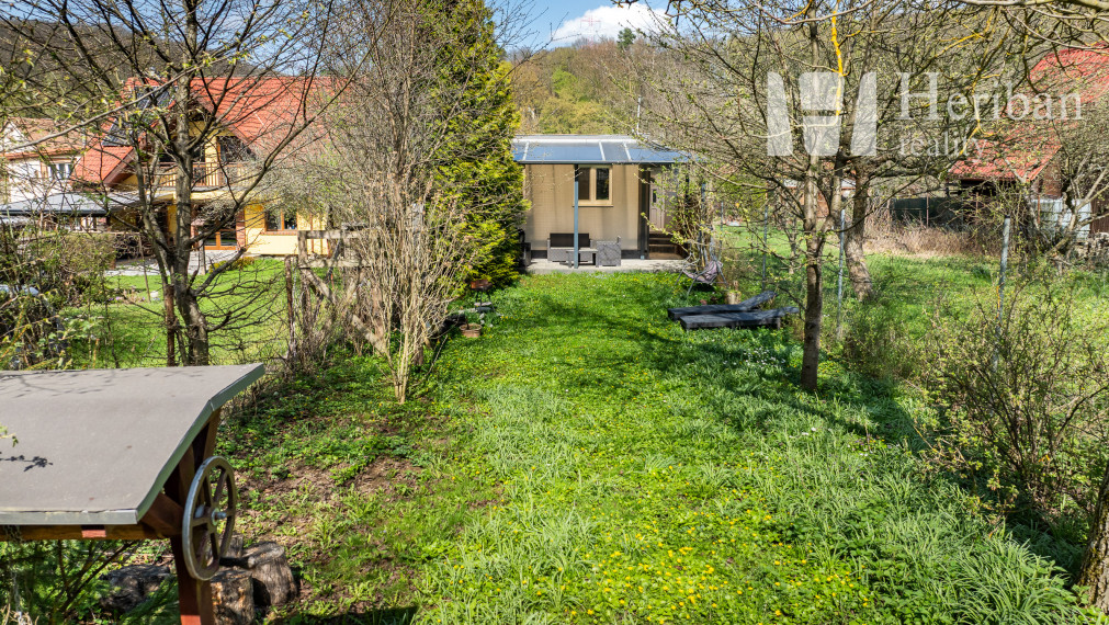 PREDAJ ZNÍŽENÁ CENA - Murovaná chata, 2,4 ár.  Myslava Maša