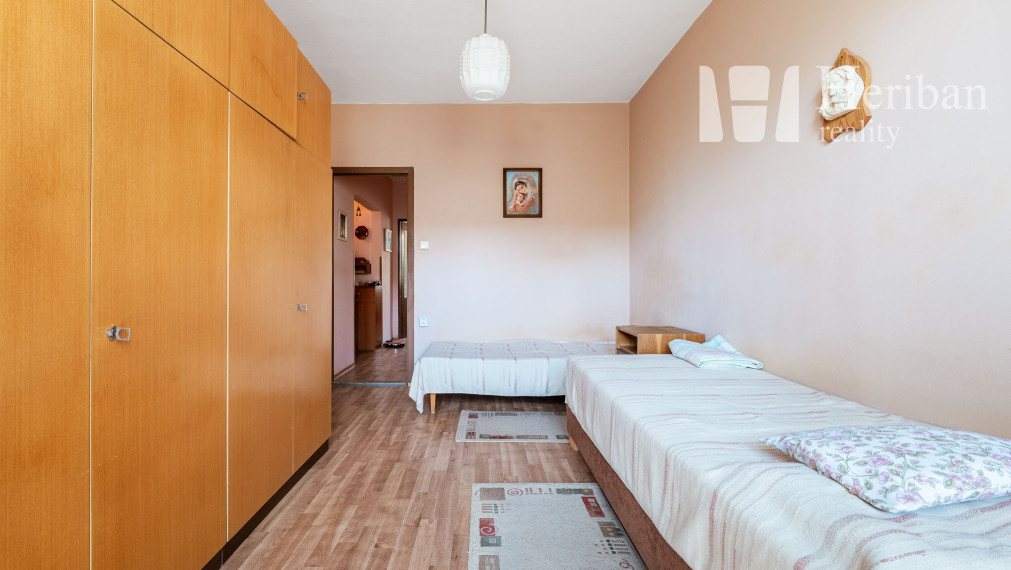 2-izb.byt s logiou, 49m2, 3.p., Titogradská ul, KE-časť KVP