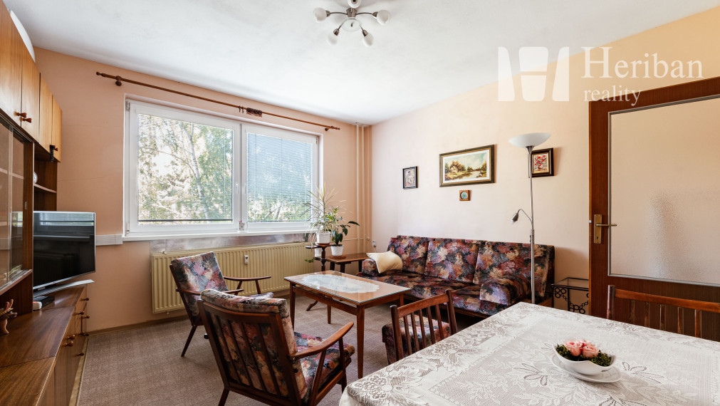 2-izb.byt s logiou, 49m2, 3.p., Titogradská ul, KE-časť KVP